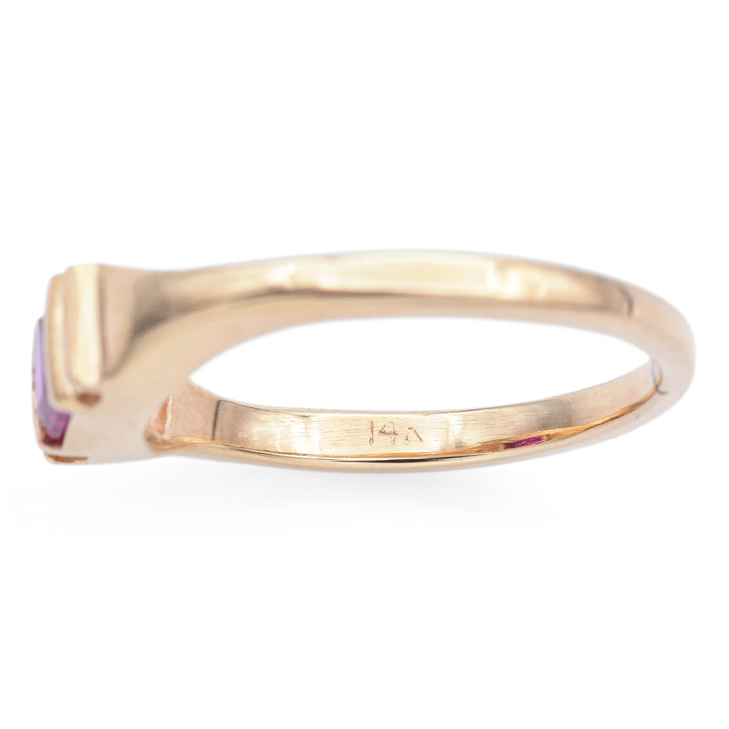 Estate 14K Yellow Gold Ruby & Diamond Band Ring Size 5.5