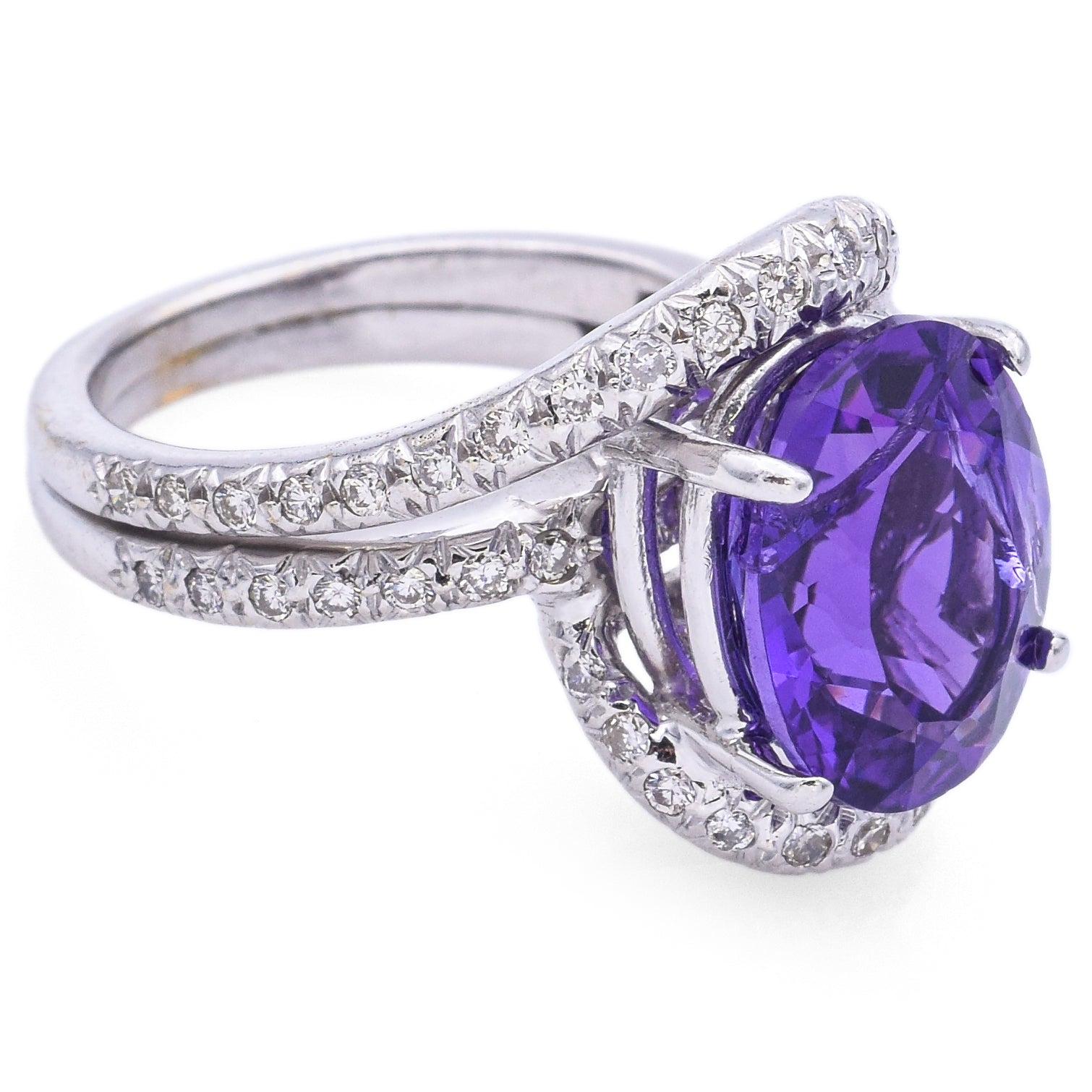 Vintage 18K White Gold Oval 4.01 Ct Amethyst & Diamond Cocktail Ring Size 5