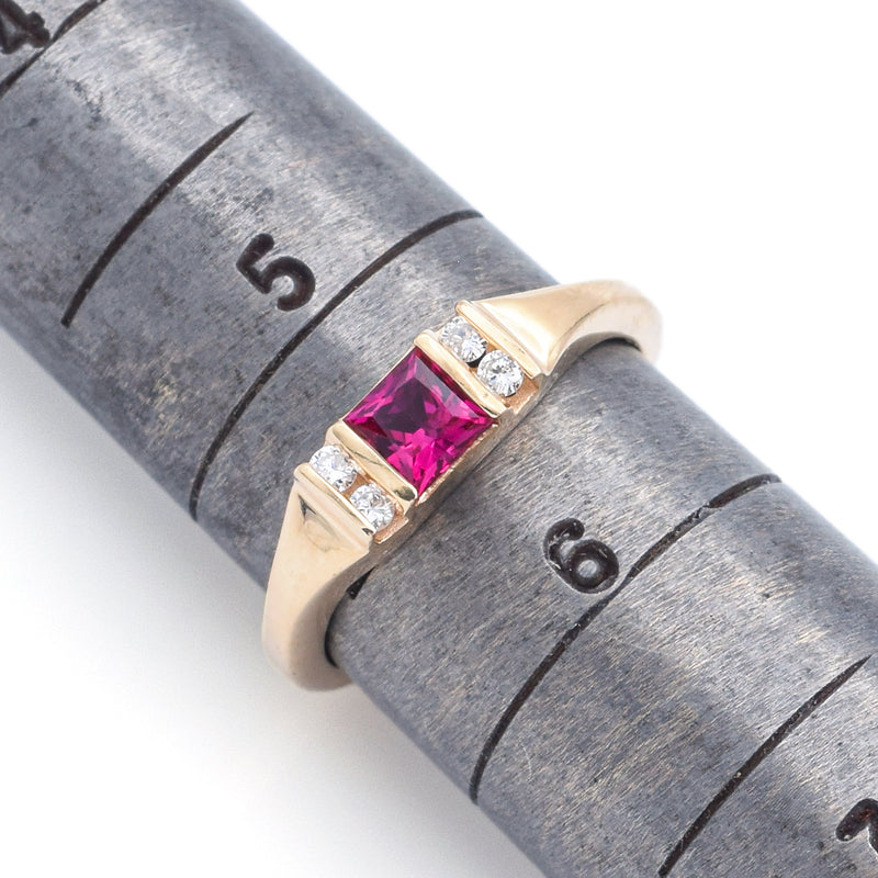 Estate 14K Yellow Gold Ruby & Diamond Band Ring Size 5.5