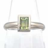 Estate 14K White Gold 0.56 Ct Green Sapphire Baguette Band Ring Size 8