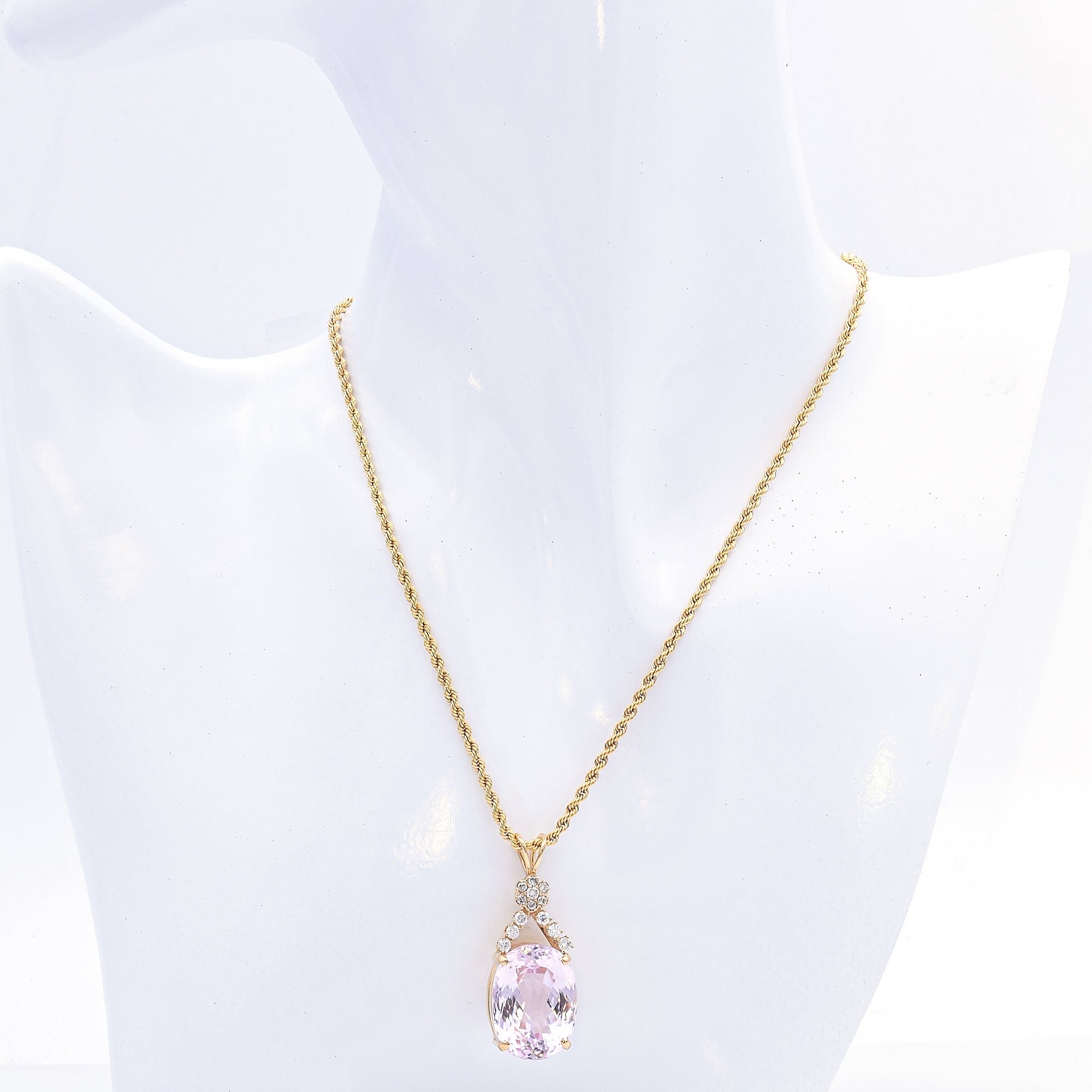 Estate 14K Yellow Gold 16.7 Ct Kunzite & 0.32 TCW Diamond Oval Pendant Necklace