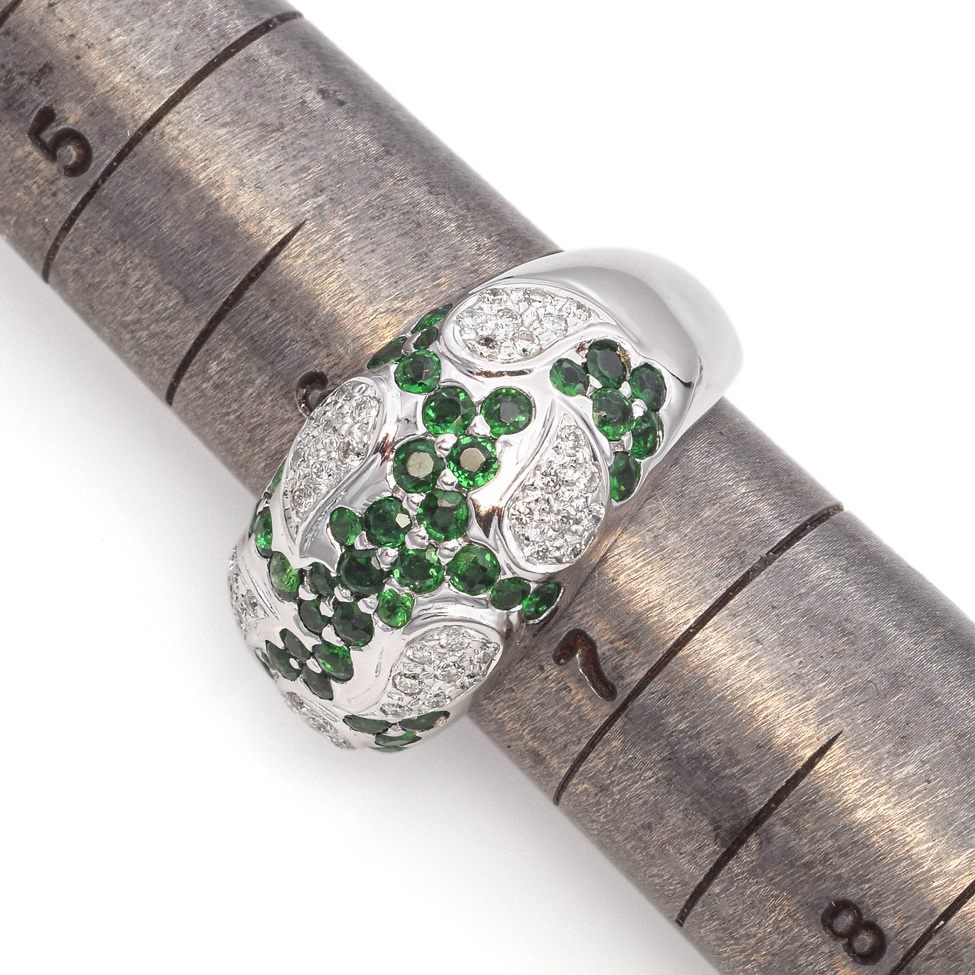 18K White Gold Green Garnet and Paisley Diamond Dome Ring