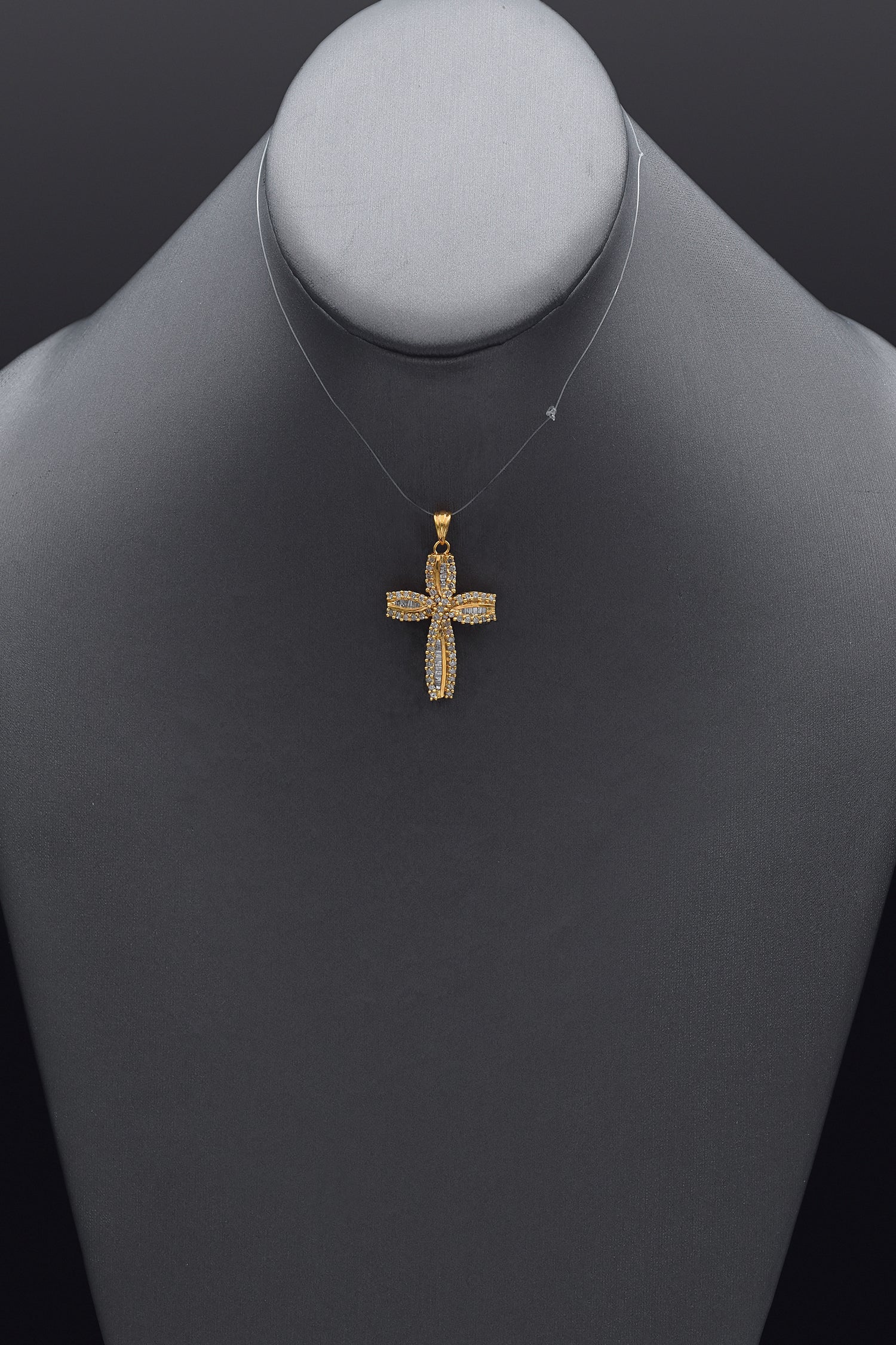 Vintage JWBR 14K Yellow Gold 1.00 TCW Diamond Cross Pendant