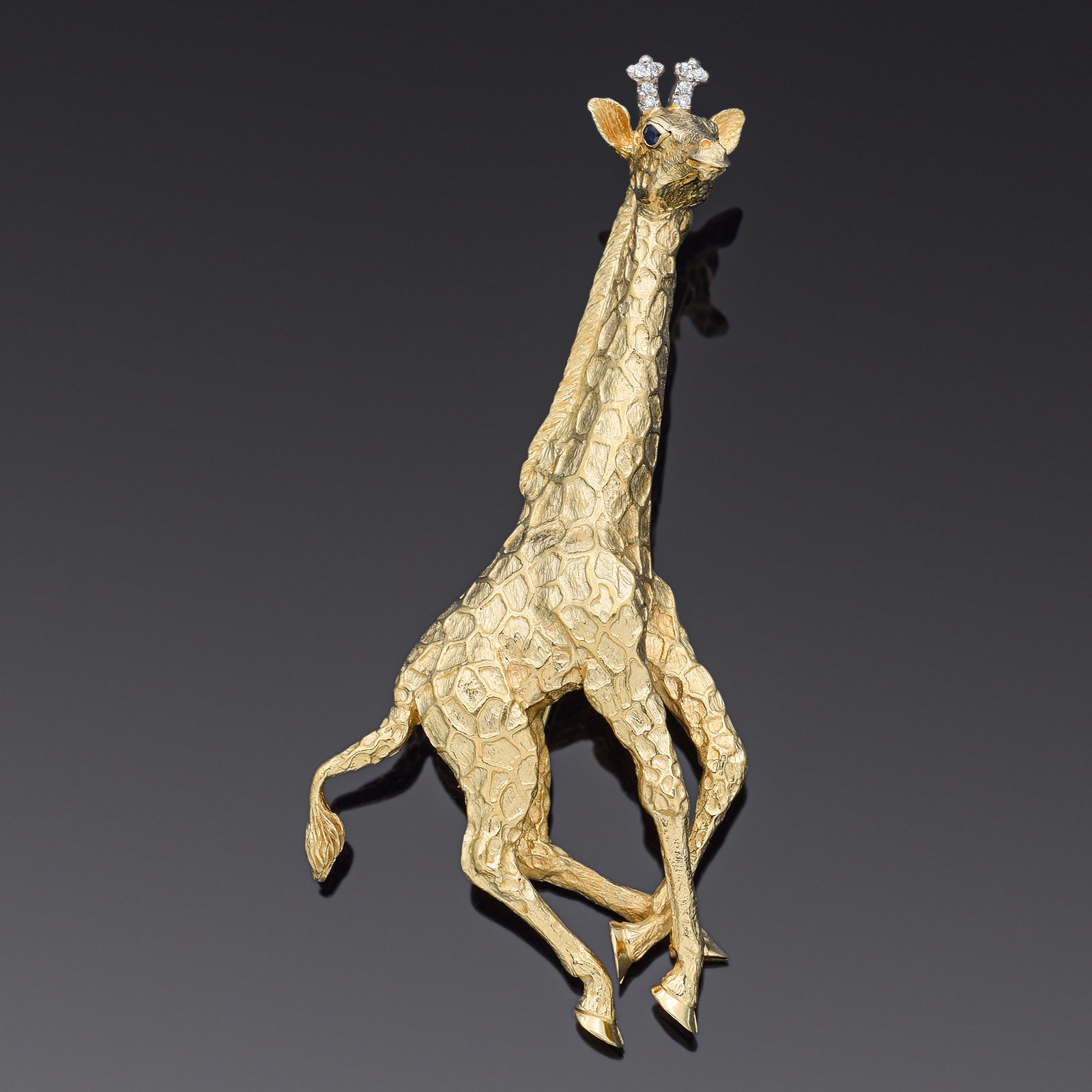 Tiffany Co. 18K Yellow Gold Sapphire Diamond Galloping Giraffe Brooch Pin Box