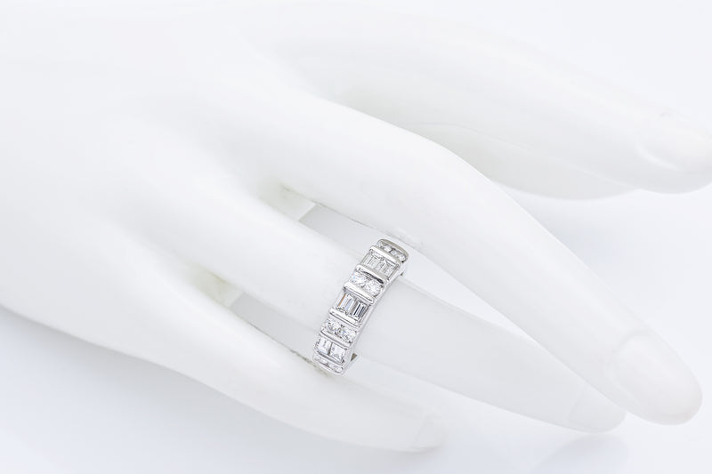 Estate Platinum 1.06 TCW Diamond Two-Row Band Ring Size 5.75