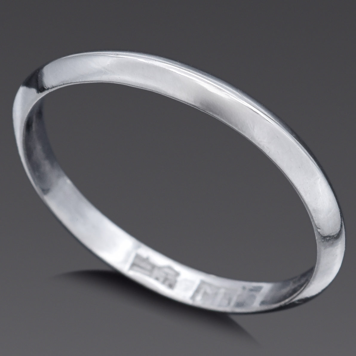 白金 Platinum 2 mm Wedding Band Ring Size 6.25