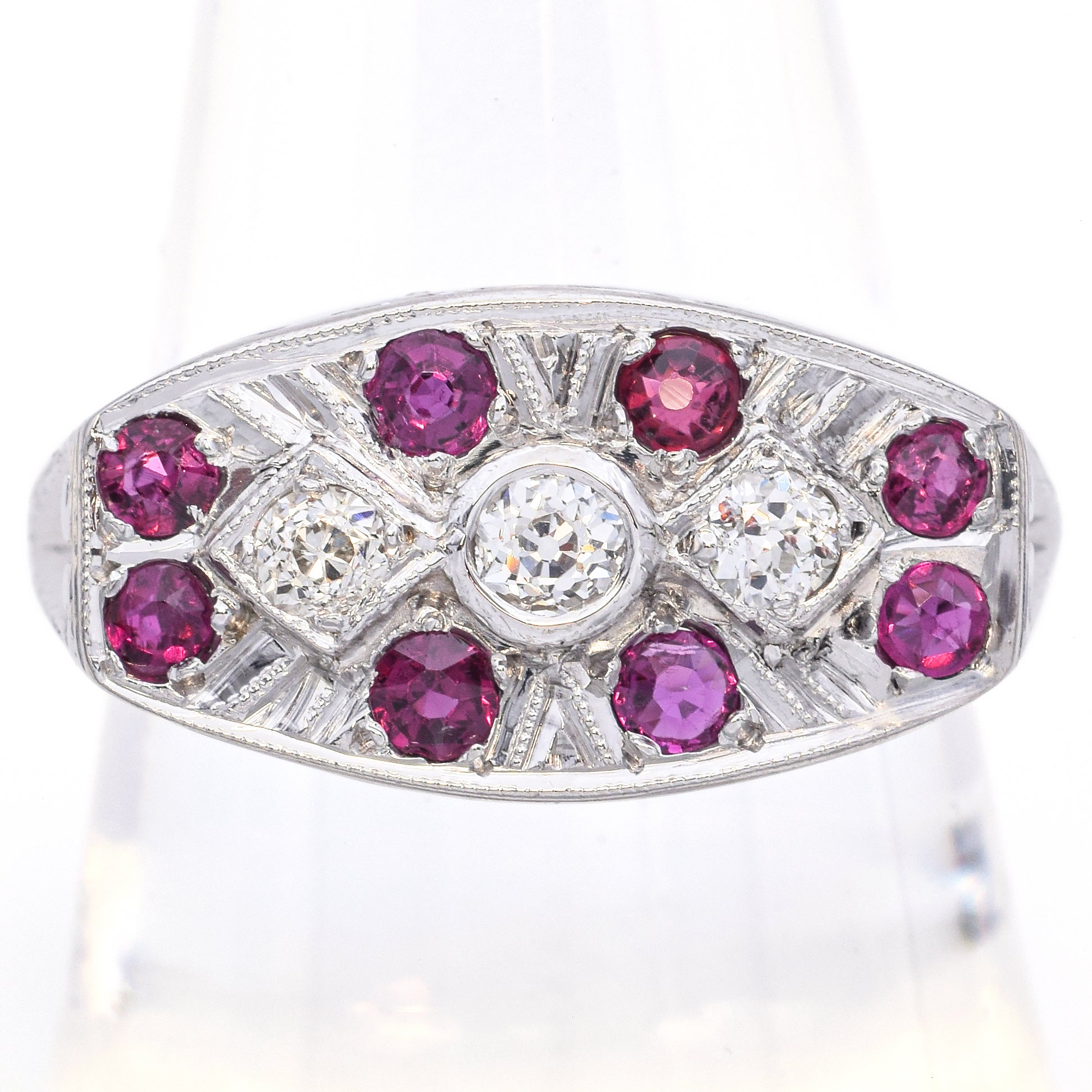 Antique 18K White Gold Red Spinel & 0.26 TCW Old Euro Cut Diamonds Ring Size 8.5