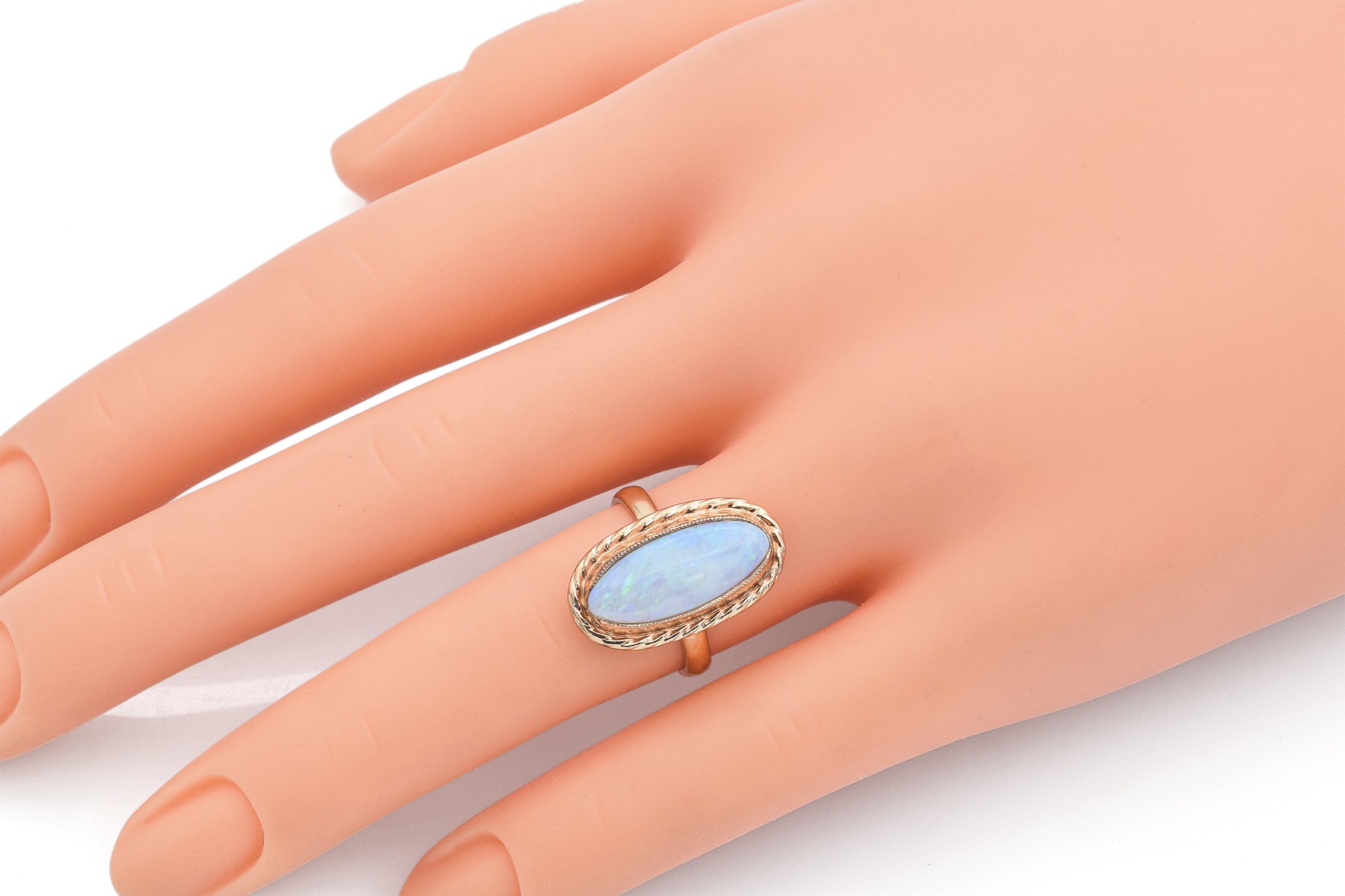 Vintage 14K Yellow Gold Opal Oval Cabochon Cocktail Ring Size 7