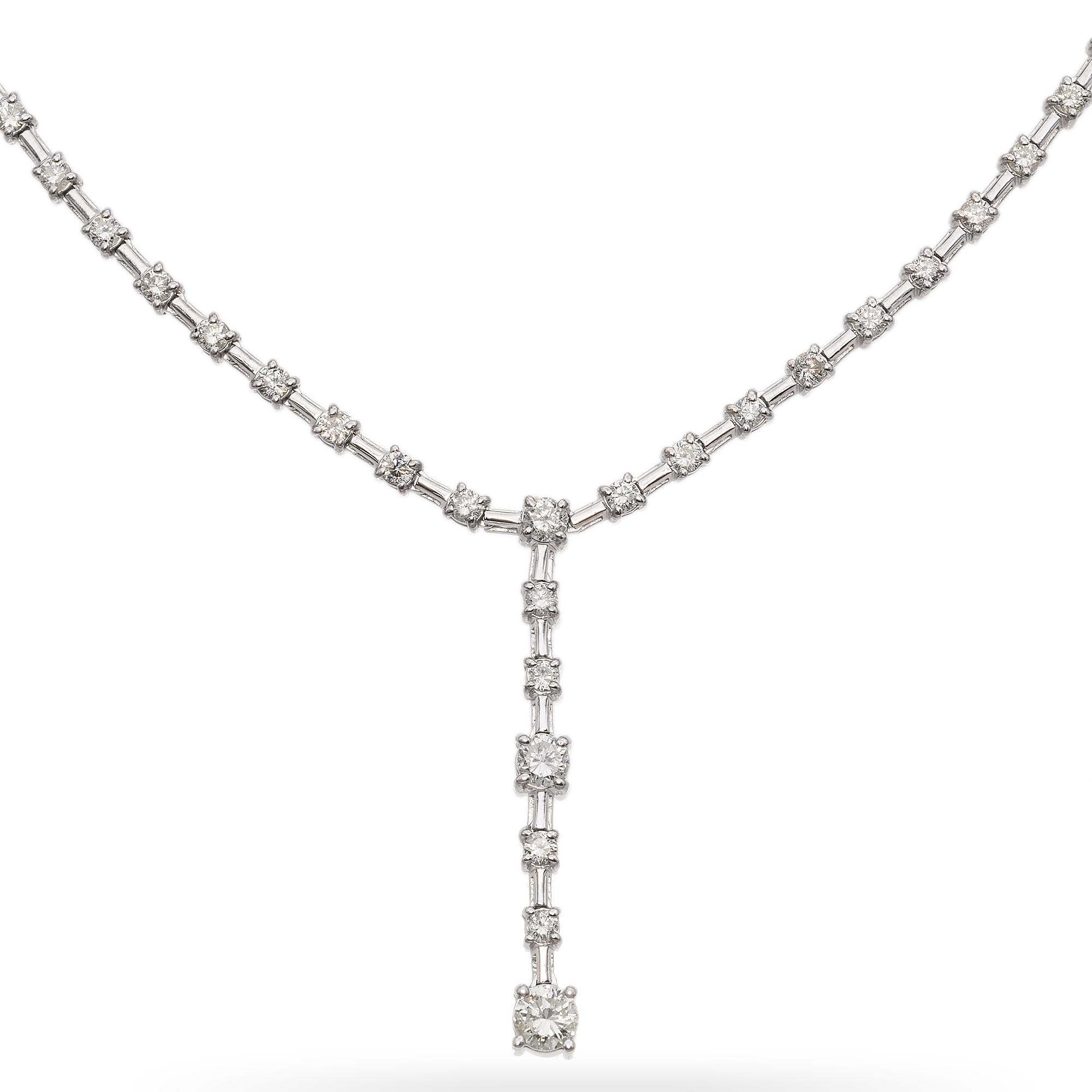 18k White Gold Diamond Drop Necklace