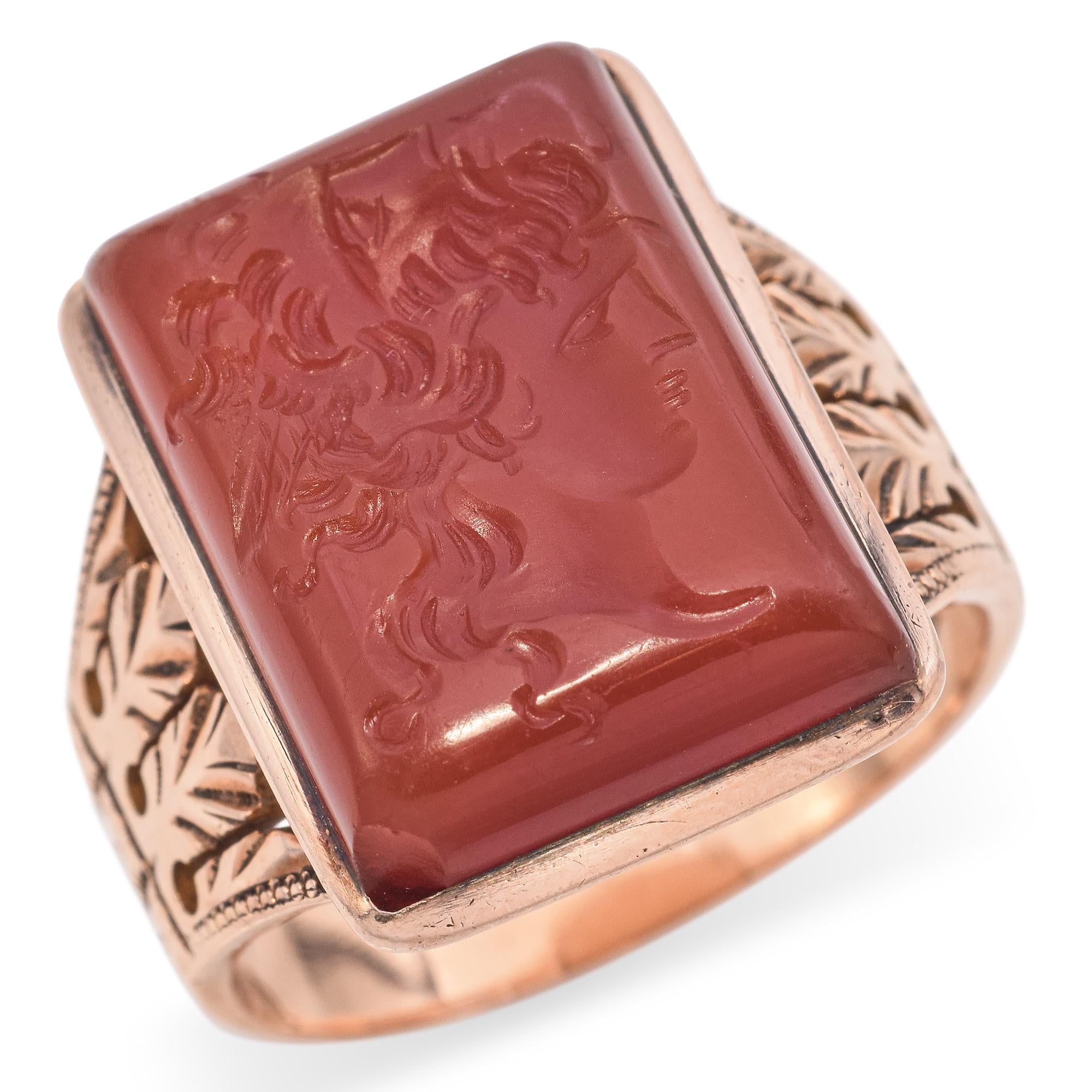 Antique Victorian Yellow Gold Carnelian Intaglio Signet Ring