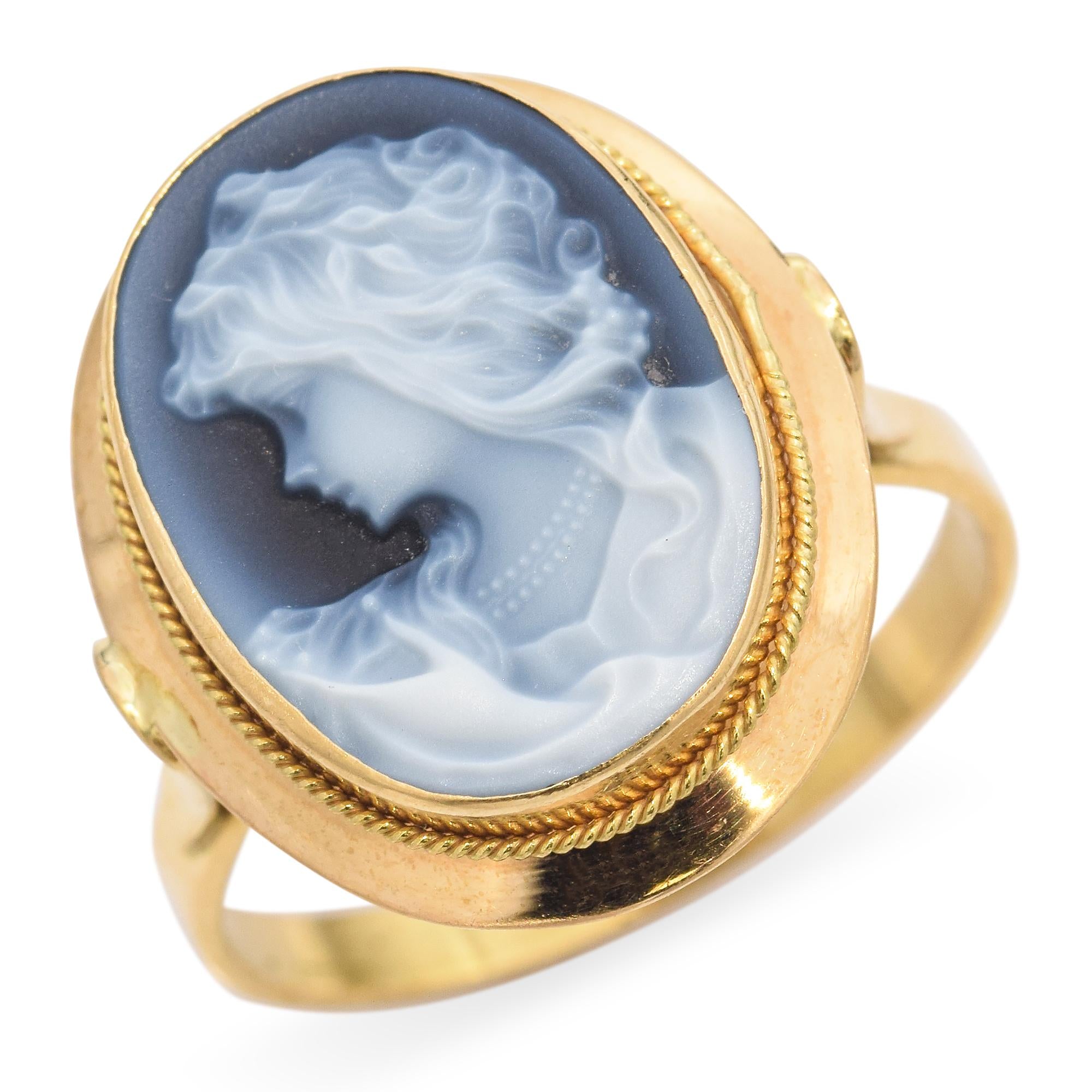 Vintage 18k Yellow Gold Hardstone Cameo Ring