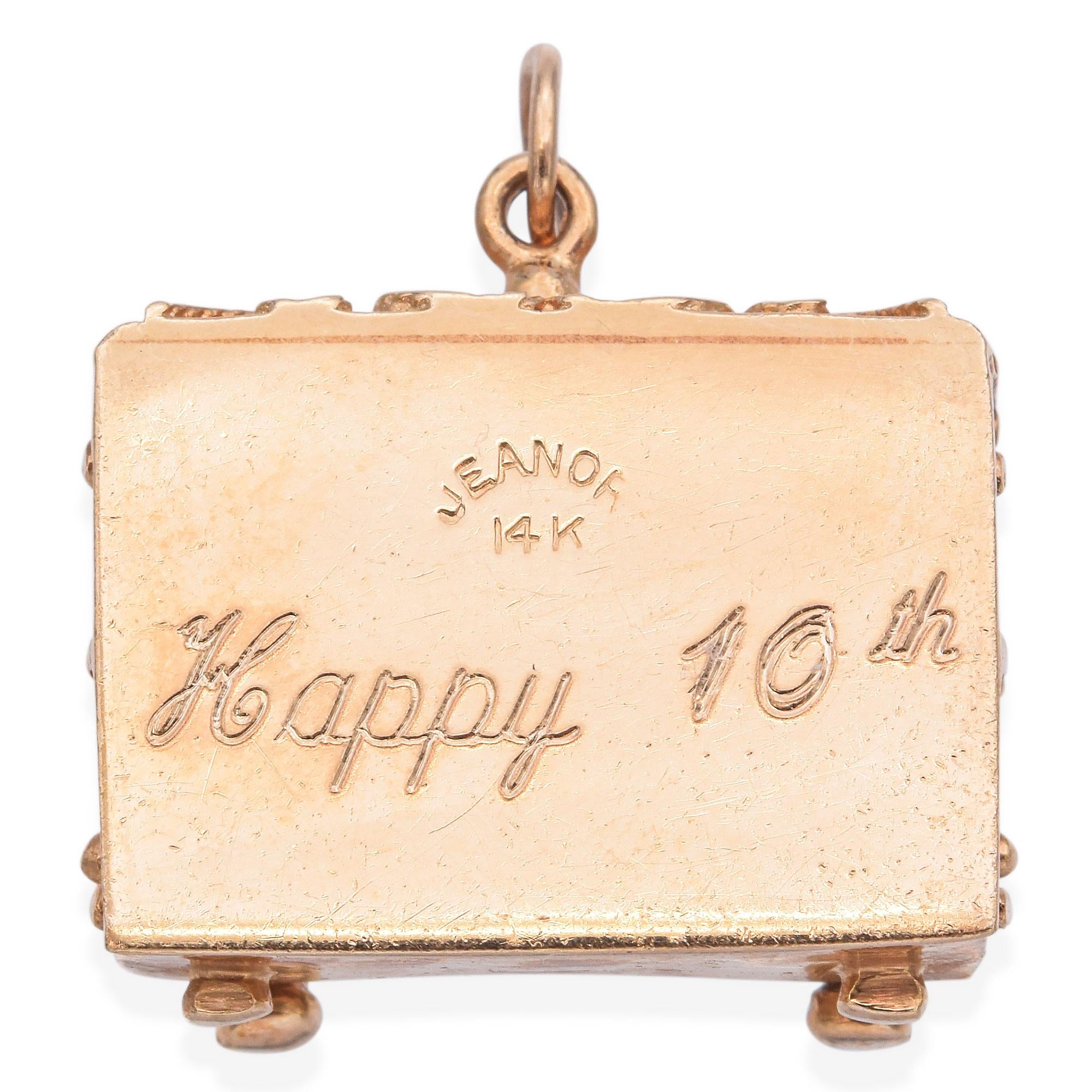 Vintage Yellow Gold Piano Charm