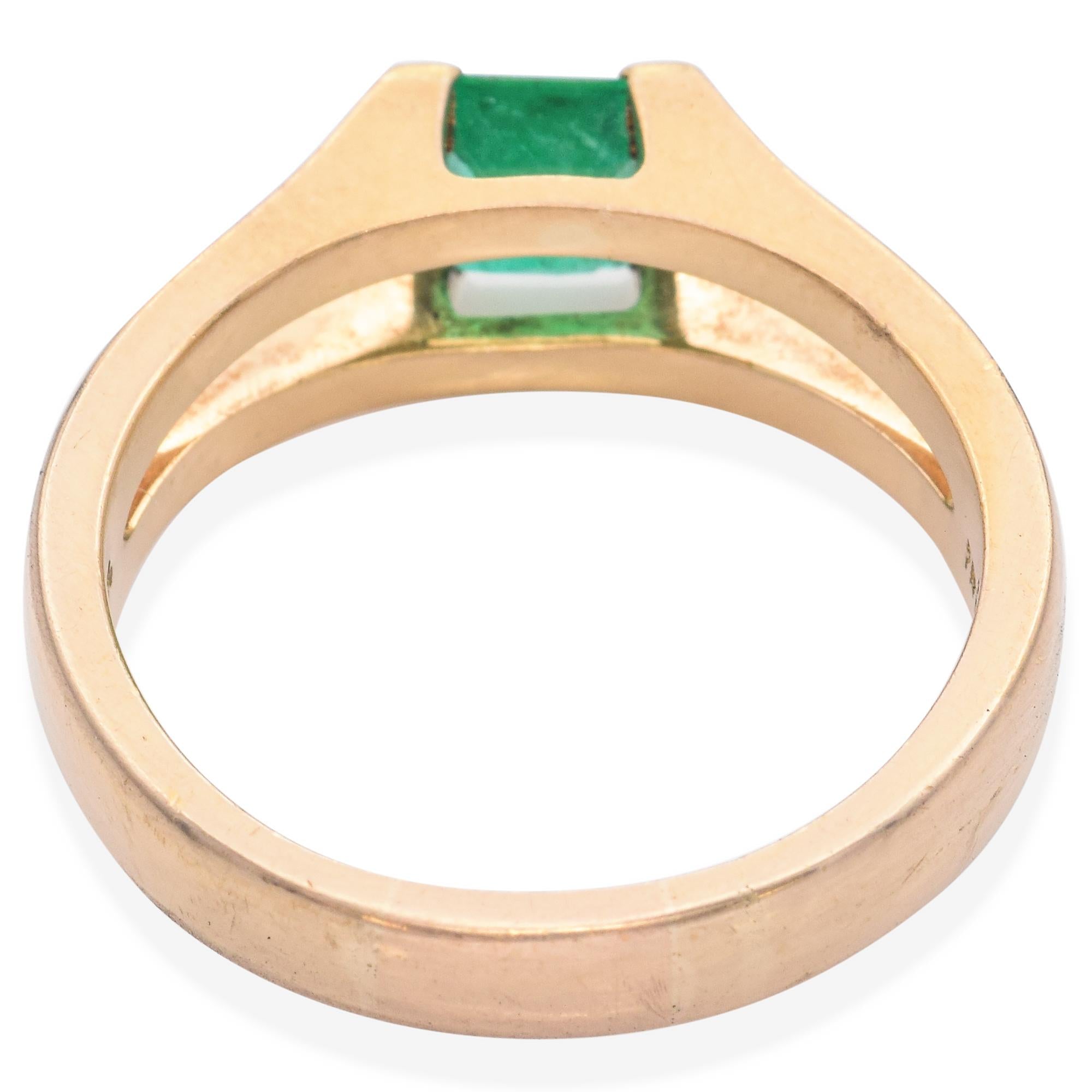 18K Yellow Gold 0.72 Ct. Square Cut Emerald Split Shank Ring