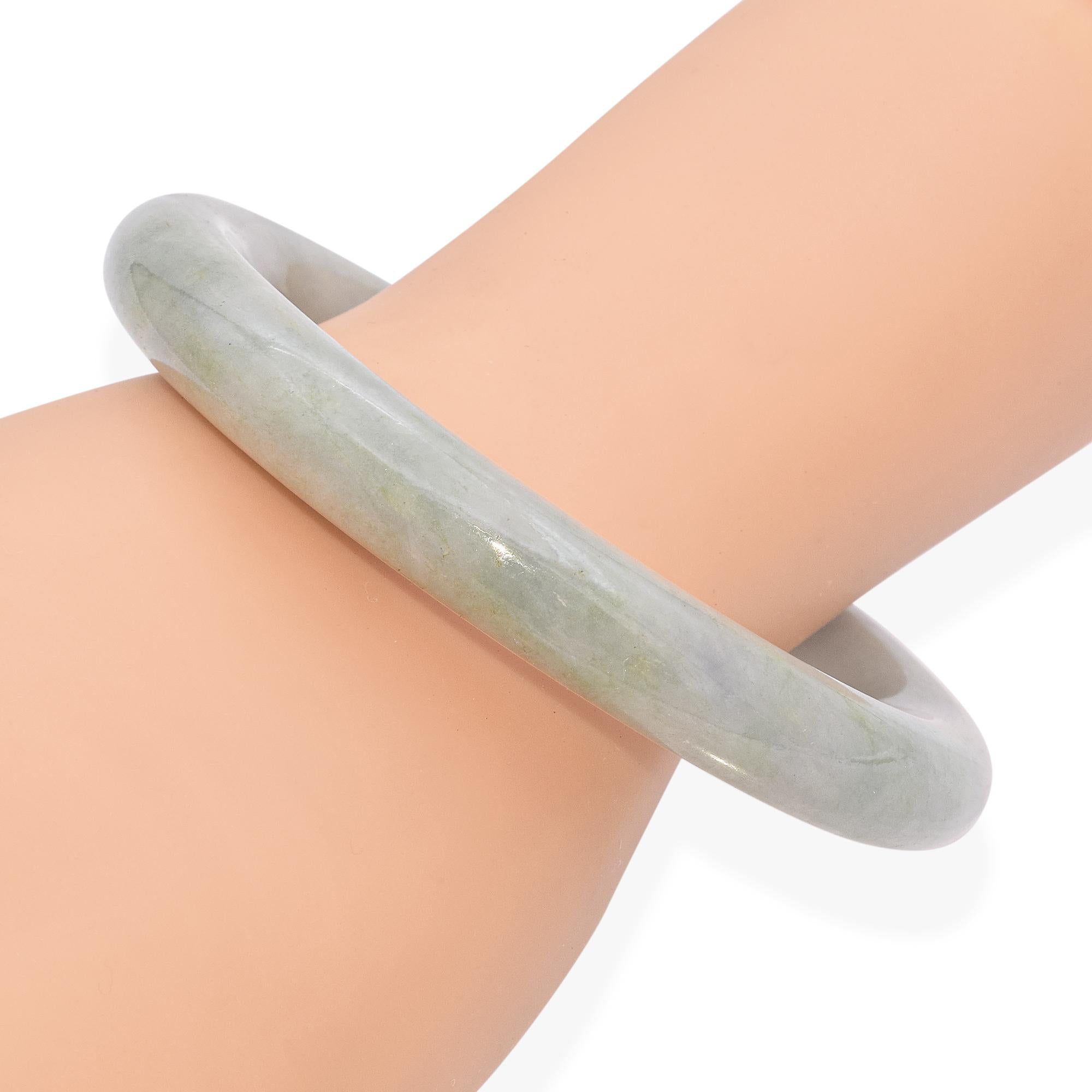 1920s Mottled Green Light Gray Jadeite Jade Bangle Bracelet