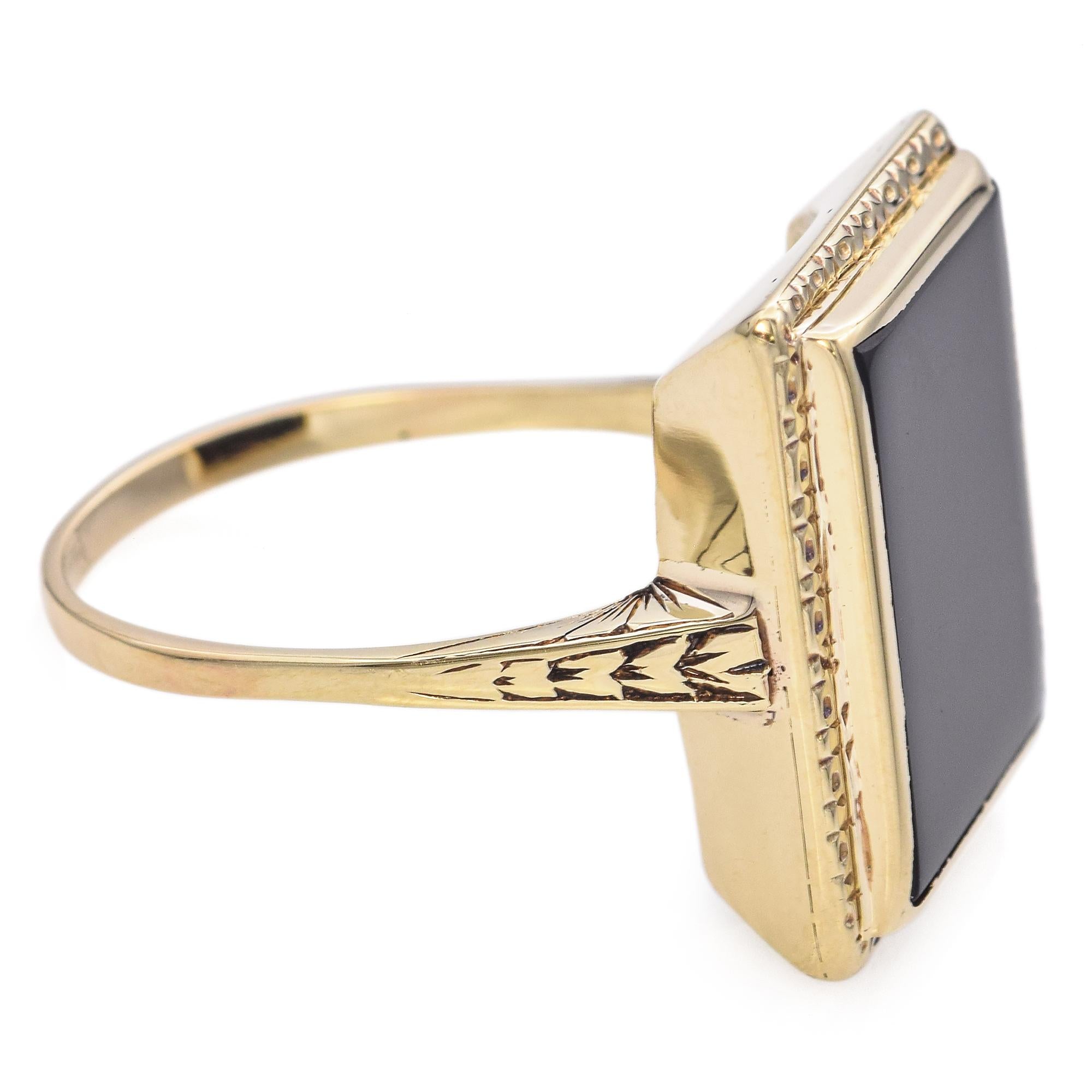 Vintage 14K Yellow Gold Black Onyx Rectangle Signet Ring