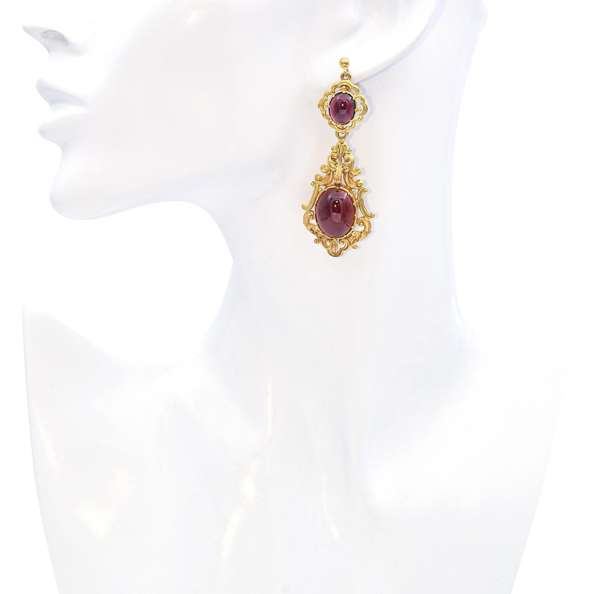 Vintage Yellow Gold Garnet Cabochon Drop Earrings