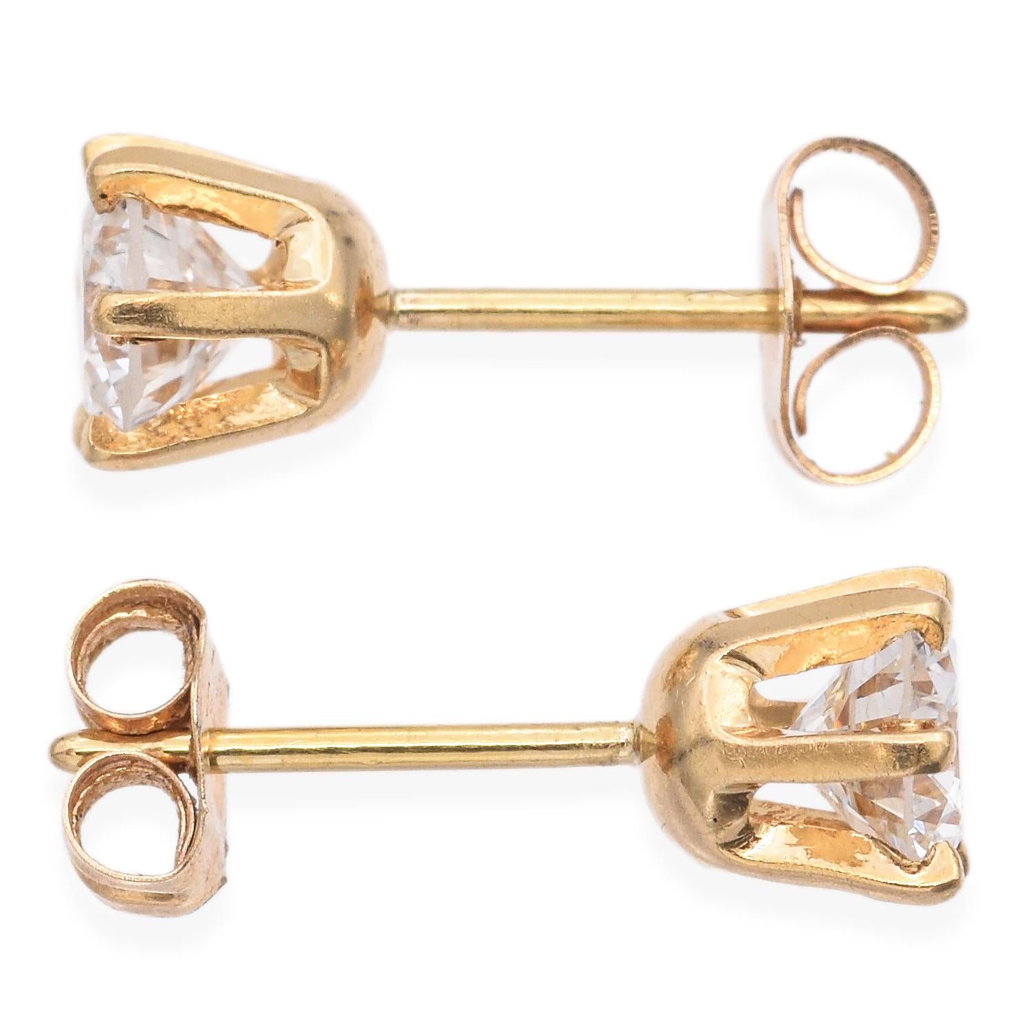 14K Yellow Gold Round 0.92 TCW Diamond Stud Earrings