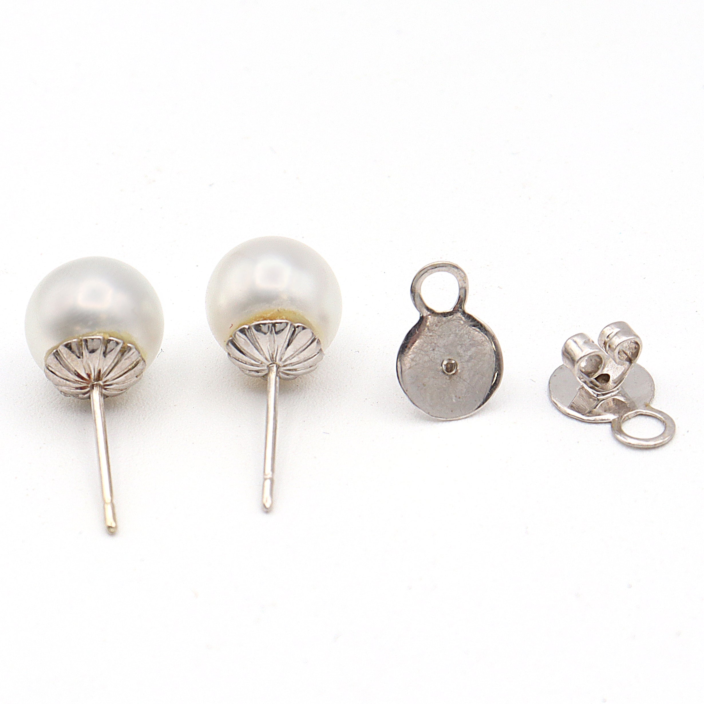 Vintage 14K White Gold Pearl Stud Earrings