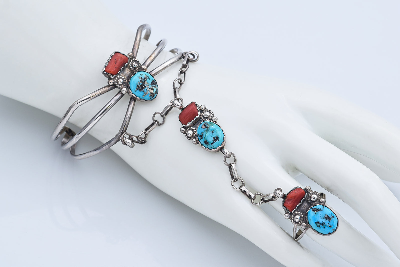 Turquoise slave bracelet ring top