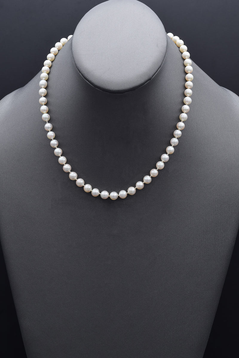 Vintage 14K White Gold 6-6.5 mm Pearl Beaded Strand Necklace 17 Inches + Pouch