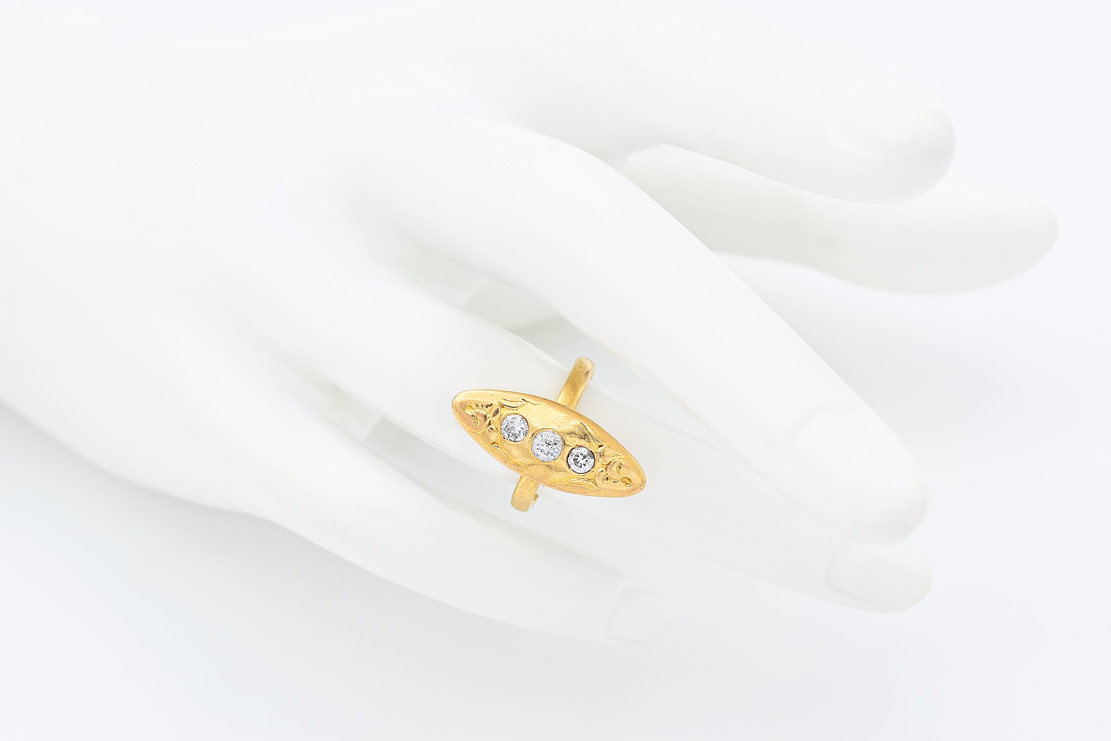 Antique Victorian 18K Yellow Gold 0.27 TCW Diamond Marquise Ring Size 3.75