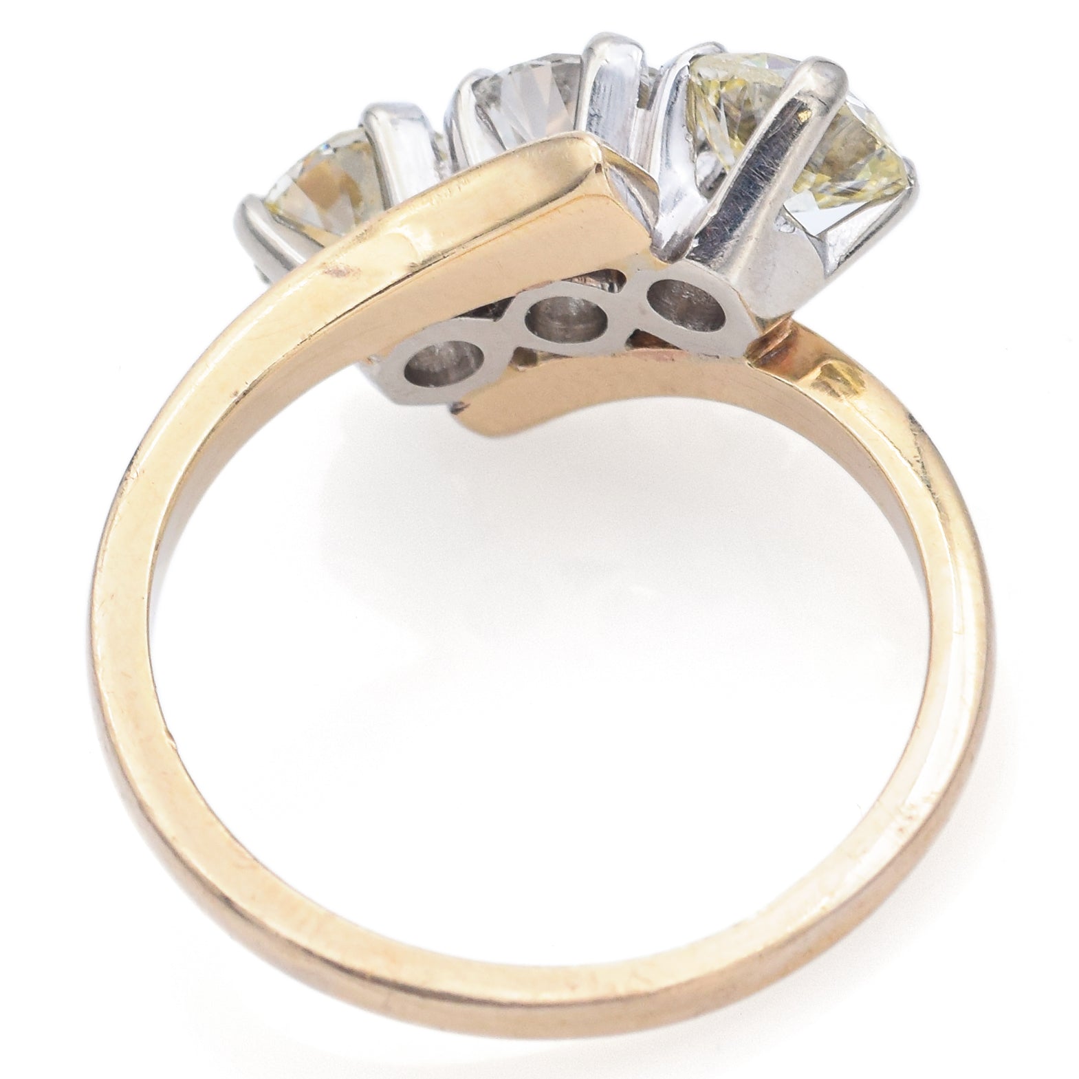 Antique 14K Yellow Gold 2.28 TCW Diamond Three-Stone Bypass Ring Size 7.5